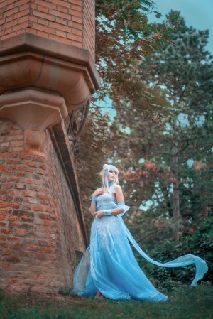 Emilia – Crystal